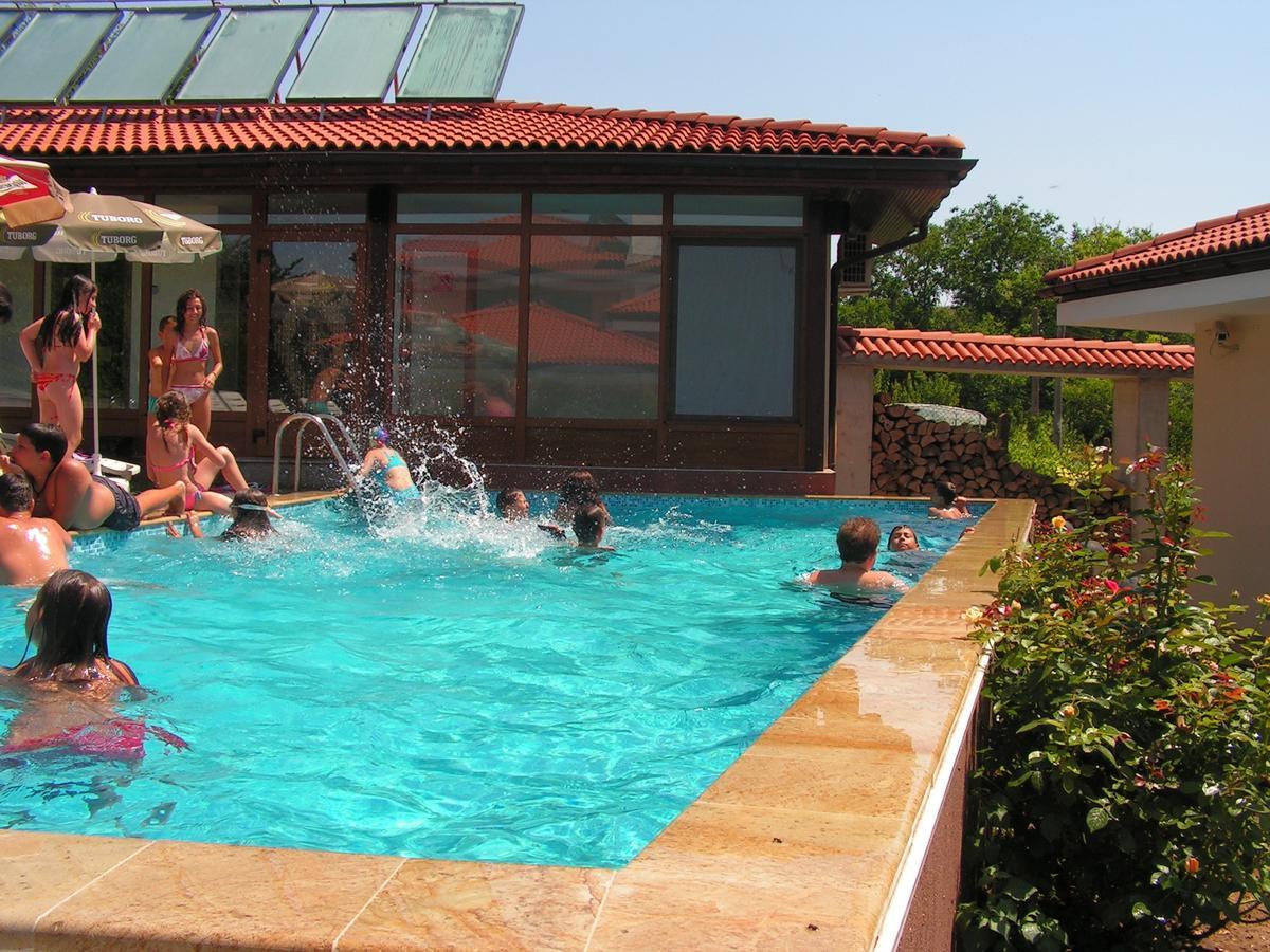 Nisovo Hotel Black Stork المظهر الخارجي الصورة